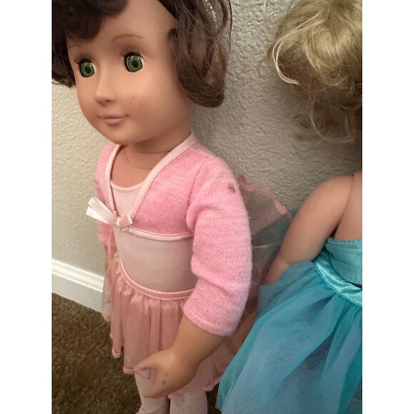 Bundle of Mixed Brand Dolls - Picture 2 of 9